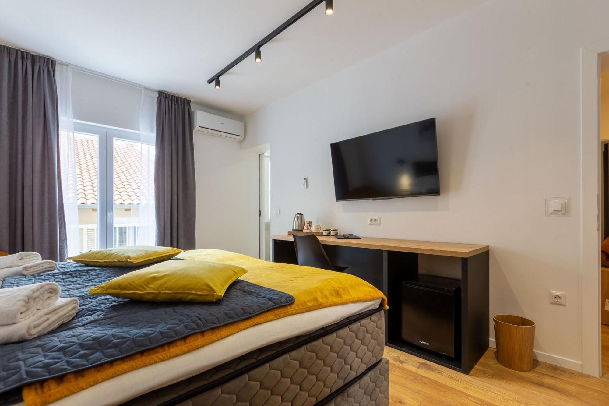 2M Exclusive Rooms Zadar Dış mekan fotoğraf